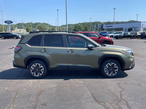 New 2026 Subaru Forester Premium AWD/4WD image 6