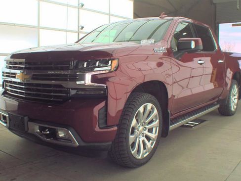 Used 2019 Chevrolet Silverado 1500 High Country w/ Technology Package AWD/4WD image 4