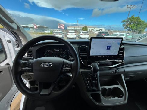 Used 2024 Ford Transit 350 XLT RWD image 34