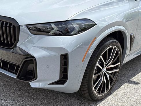 New 2026 BMW X5 xDrive40i w/ M Sport Package AWD/4WD image 9