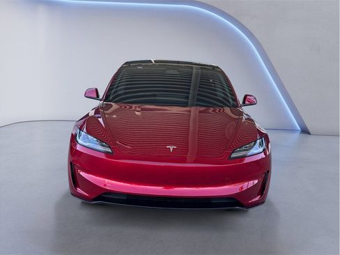 Used 2024 Tesla Model 3 Performance image 2
