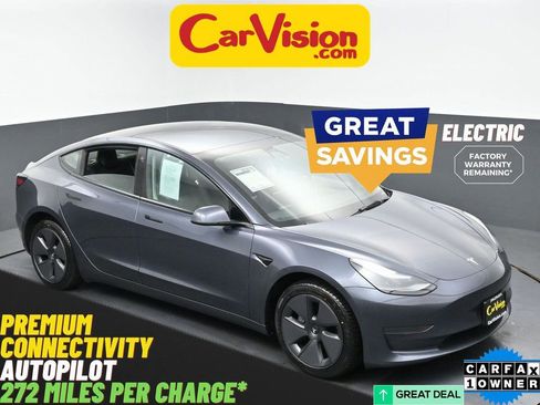 Used 2023 Tesla Model 3 Standard Range image 1