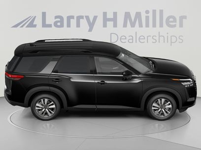 New 2026 Nissan Pathfinder SL w/ Cargo Package