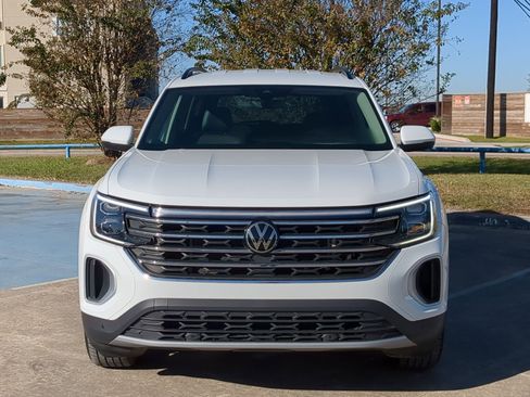 Used 2024 Volkswagen Atlas SE image 9