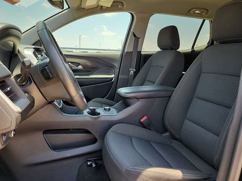 Used 2024 GMC Terrain SLE AWD/4WD image 12