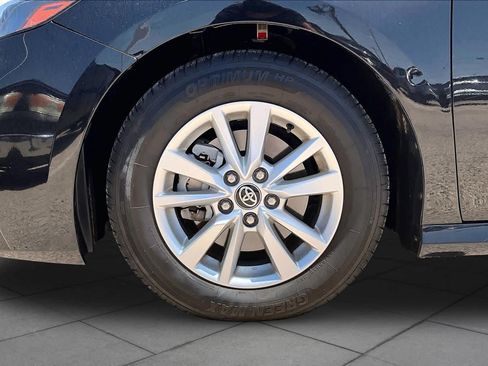 Used 2025 Toyota Camry LE FWD image 11