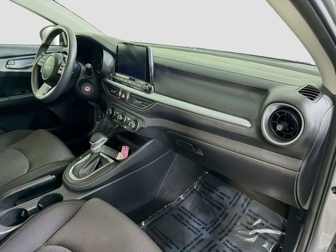 Used 2024 Kia Forte LXS image 28