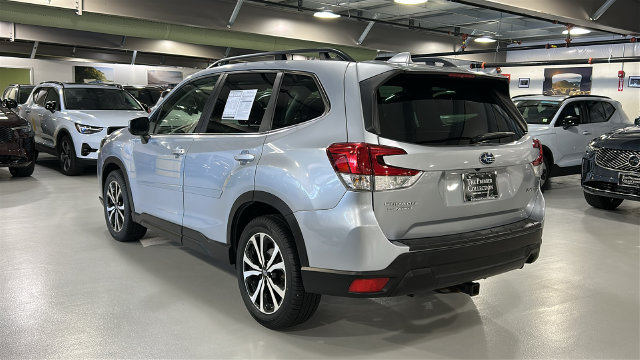Certified 2022 Subaru Forester Limited AWD/4WD image 6