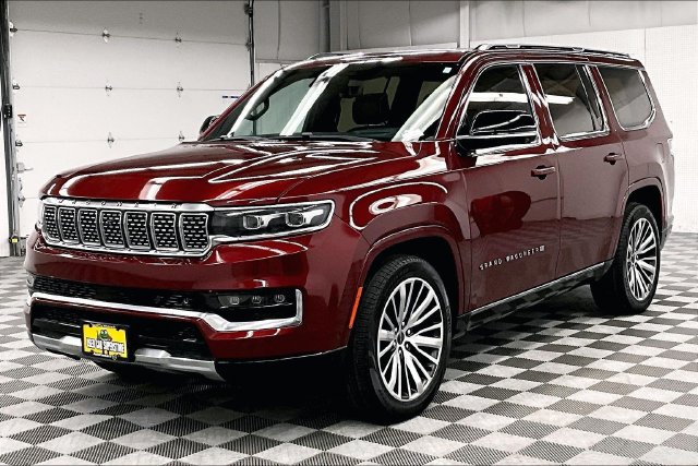 Used 2023 Jeep Grand Wagoneer Series III AWD/4WD image 12