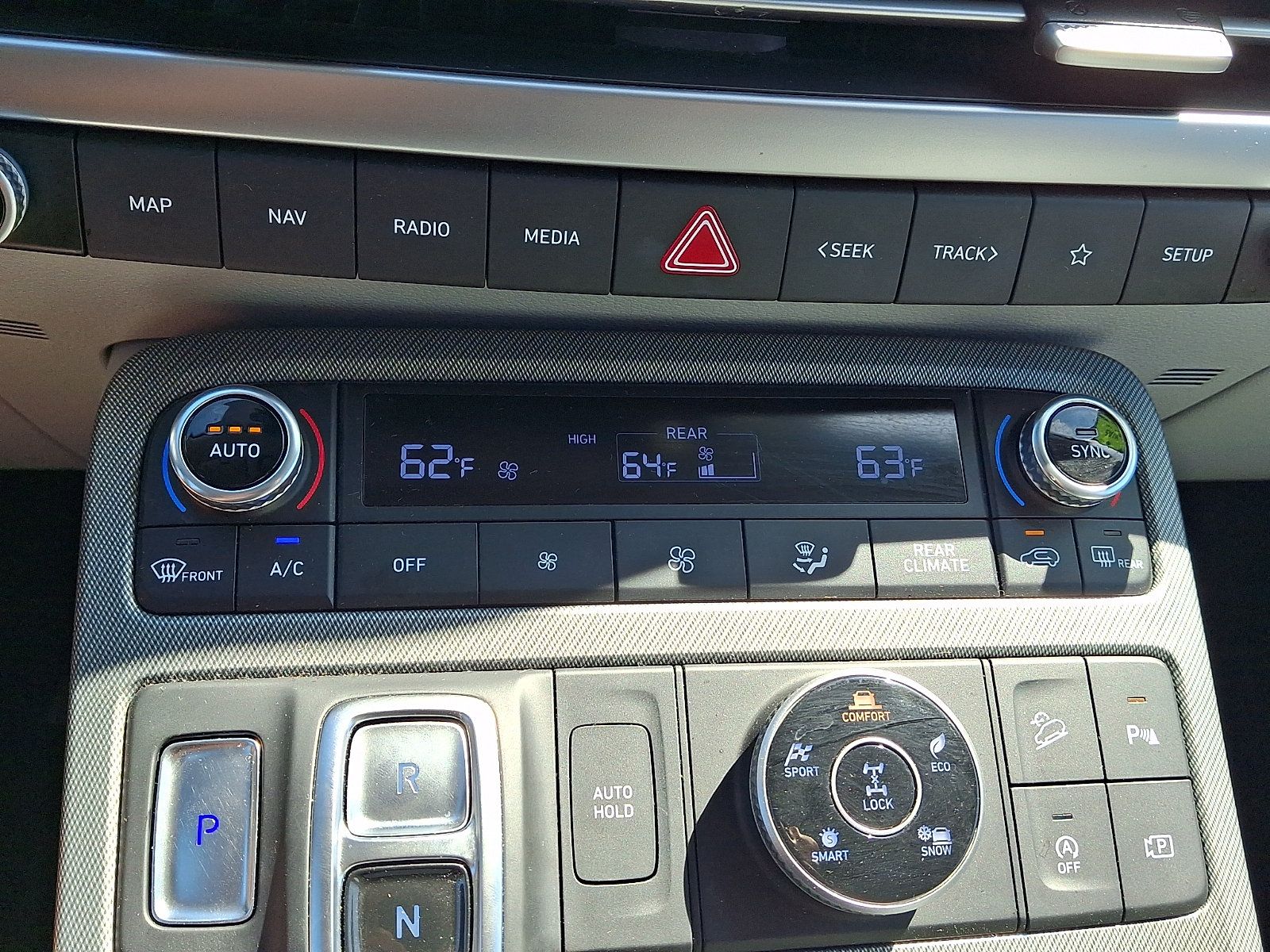 Certified 2025 Hyundai Palisade SEL AWD/4WD image 16