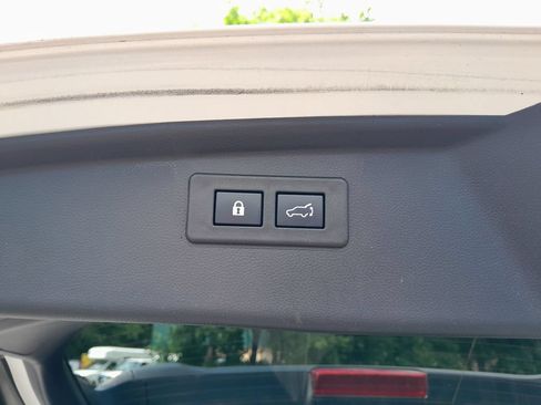 Used 2022 Subaru Outback Limited AWD/4WD image 35