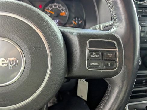 Used 2017 Jeep Patriot Latitude image 23