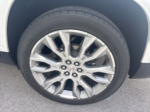 Used 2024 GMC Acadia Denali w/ Super Cruise Package FWD image 7