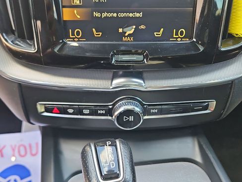 Used 2019 Volvo XC60 T6 R-Design w/ Protection Package Premier AWD/4WD image 18