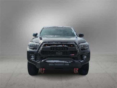 Used 2021 Toyota Tacoma SR image 3