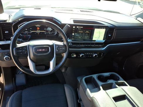 Used 2022 GMC Sierra 1500 Elevation image 21