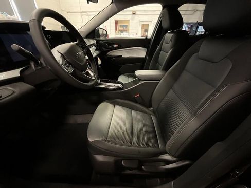 New 2026 Chevrolet Trax LT w/ Driver Confidence Package FWD image 4