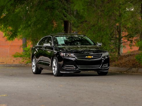 Used 2019 Chevrolet Impala Premier FWD image 40