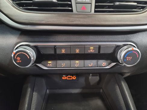 Certified 2025 Nissan Altima 2.5 SV image 16