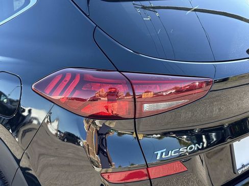 Used 2021 Hyundai Tucson Limited image 11