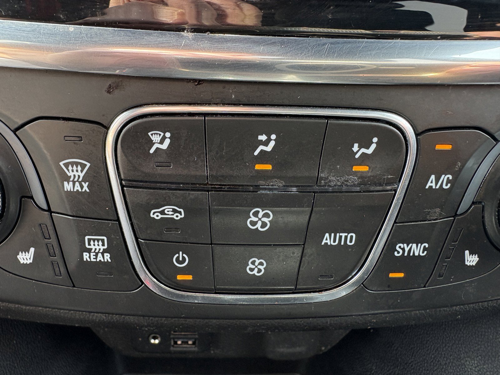 Used 2022 Chevrolet Traverse RS AWD/4WD image 30