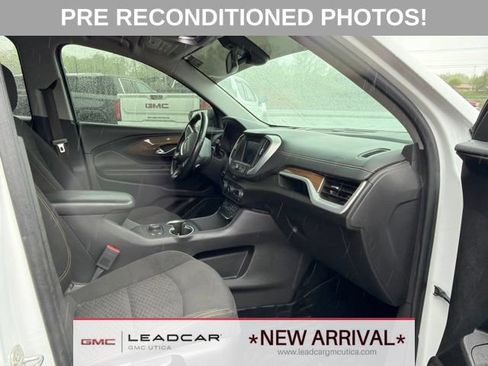 Used 2020 GMC Terrain SLE w/ Driver Convenience Package AWD/4WD image 10