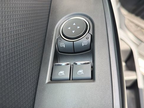 Used 2025 Ford F150 XL RWD image 15