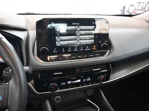 Used 2021 Nissan Rogue Platinum FWD image 16