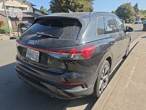 Used 2024 Audi Q4 e-tron Premium w/ Convenience Package AWD/4WD image 4