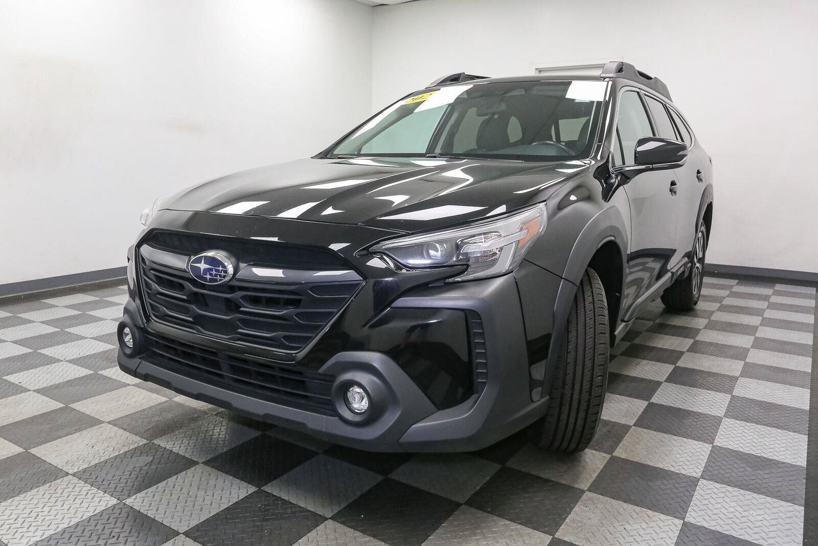 Used 2024 Subaru Outback Premium AWD/4WD image 4