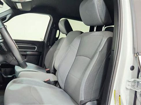 Used 2024 RAM 2500 Big Horn image 11