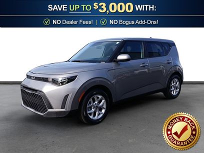 Used 2025 Kia Soul LX w/ LX Technology Package