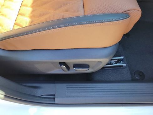 New 2026 Nissan Rogue Platinum w/ Platinum Premium Package image 32