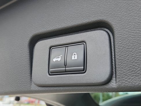 Used 2023 Nissan Rogue SL AWD/4WD image 30