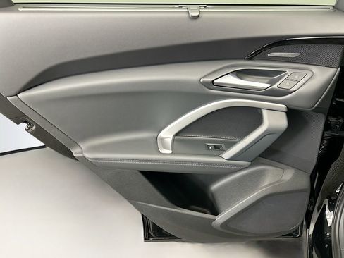 Used 2025 Audi Q5 Premium Plus image 26