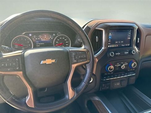 Used 2021 Chevrolet Silverado 1500 High Country w/ Technology Package AWD/4WD image 25