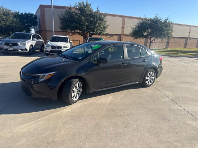 Used 2025 Toyota Corolla LE FWD image 7
