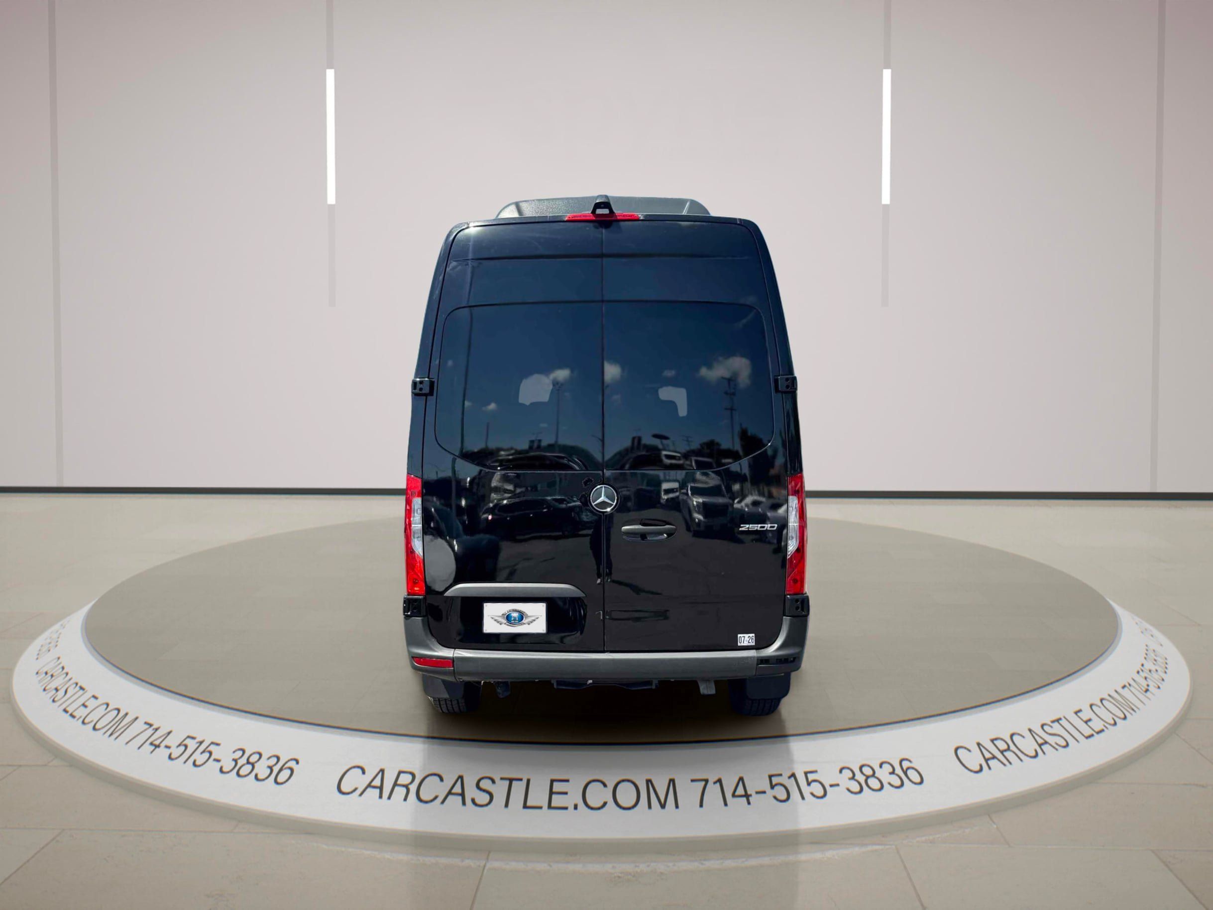 Used 2024 Mercedes-Benz Sprinter 2500 image 4