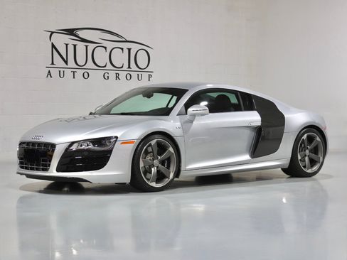Used 2011 Audi R8 V10 AWD/4WD image 1