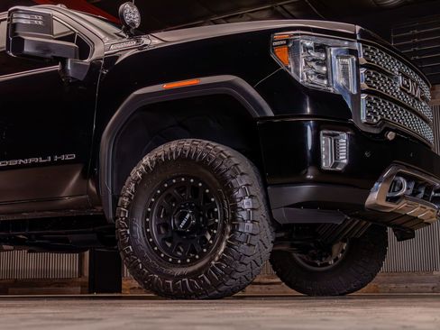 Used 2021 GMC Sierra 2500 Denali w/ Denali Ultimate Package AWD/4WD image 11