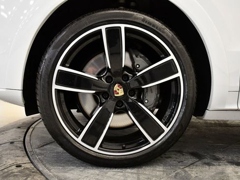 Used 2023 Porsche Cayenne S image 16