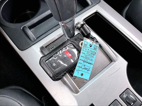 Used 2023 Toyota 4Runner SR5 Premium w/ Moonroof Package AWD/4WD image 15