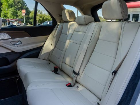 Used 2023 Mercedes-Benz GLE 350 4MATIC w/ AMG Line Exterior image 19