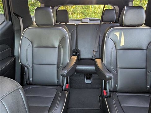 Used 2023 Chevrolet Traverse Premier AWD/4WD image 20