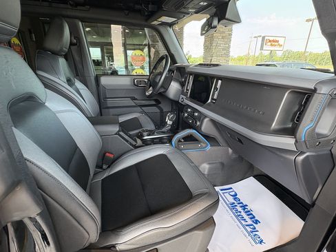 Used 2024 Ford Bronco Black Diamond AWD/4WD image 27