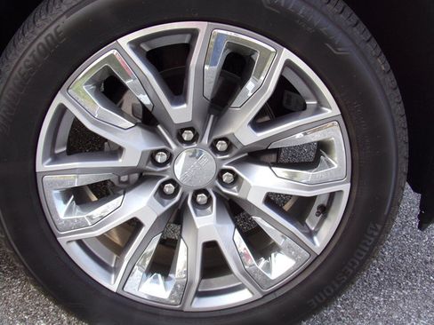 Used 2025 GMC Sierra 1500 Denali AWD/4WD image 16