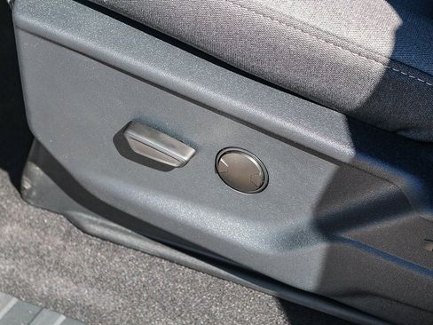 New 2025 Ford F150 Lightning XLT image 22