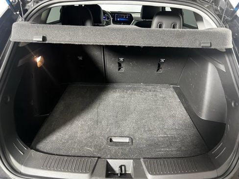 Used 2025 Chevrolet Trax LT image 18