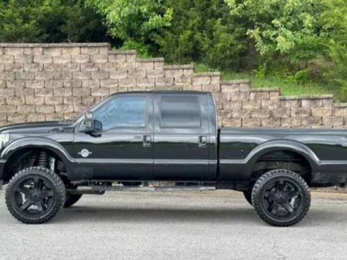 Used 2013 Ford F250 Lariat w/ Lariat Ultimate Pkg image 3