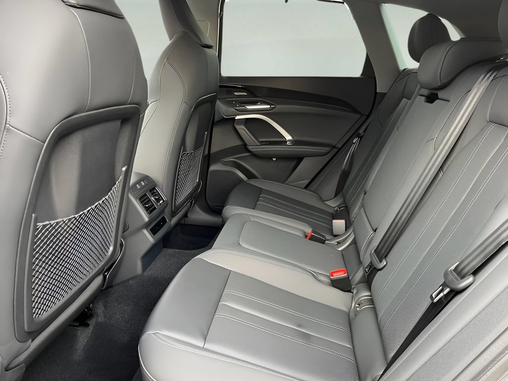 Used 2025 Audi Q5 Premium Plus AWD/4WD image 13